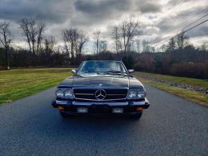 Mercedes-Benz 560 SL 1986 года  (NA)